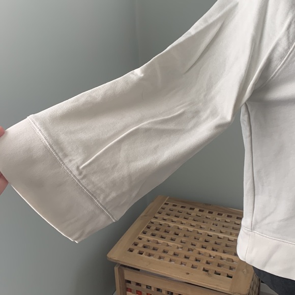 GAP Bell Sleeve Pullover Crewneck Sweatshirt - Picture 2 of 5